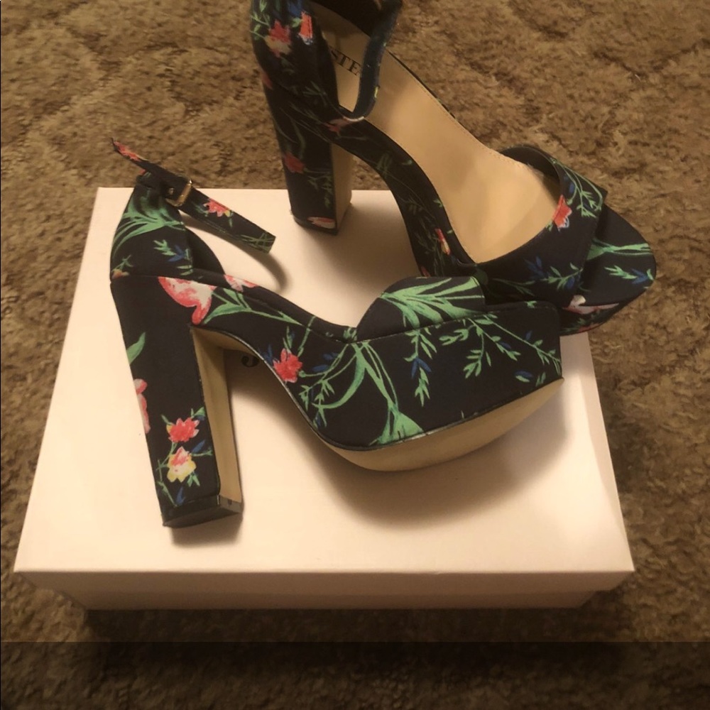 Floral print Navy Heals great for spring